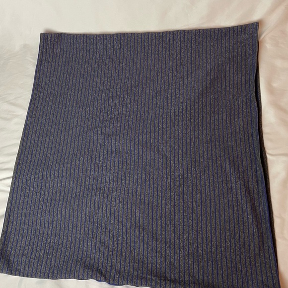 Lululemon Vinyasa Scarf *Rulu
Parallel Stripe Pigment Blue Heathered Black - Picture 5 of 9